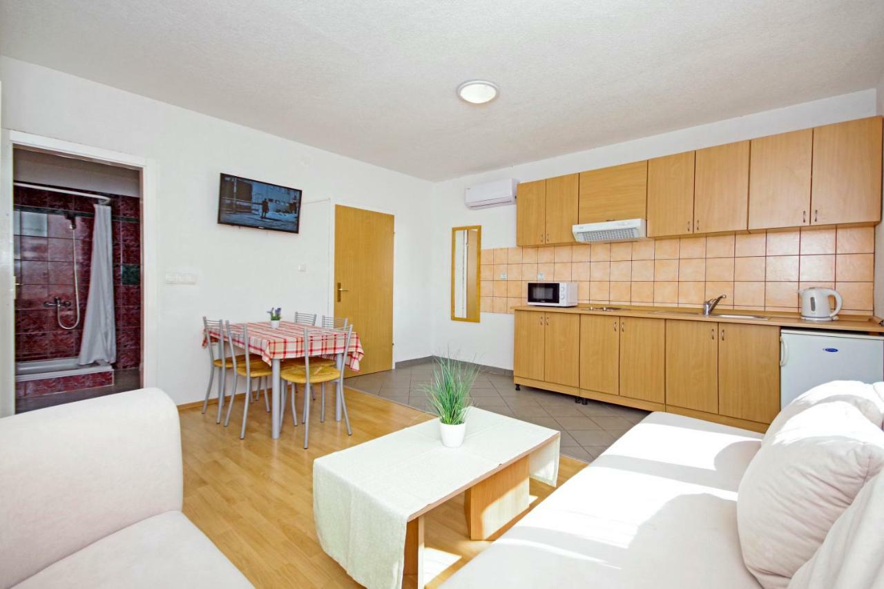 Apartments Solis Makarska Exterior foto